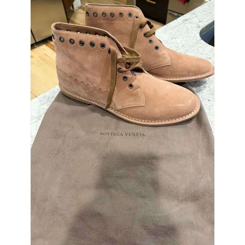 Bottega Veneta‎ Mens Tan Suede Desert Chukka Boots Zig Zag Stitch Size 9.5 42.5